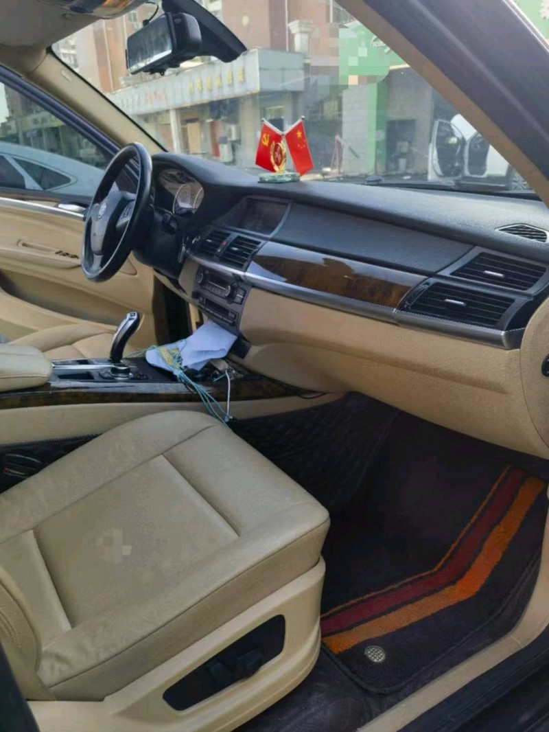 北京12年宝马X56