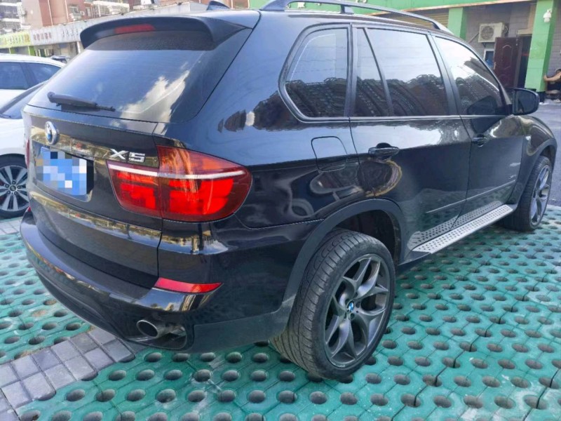 北京12年宝马X59