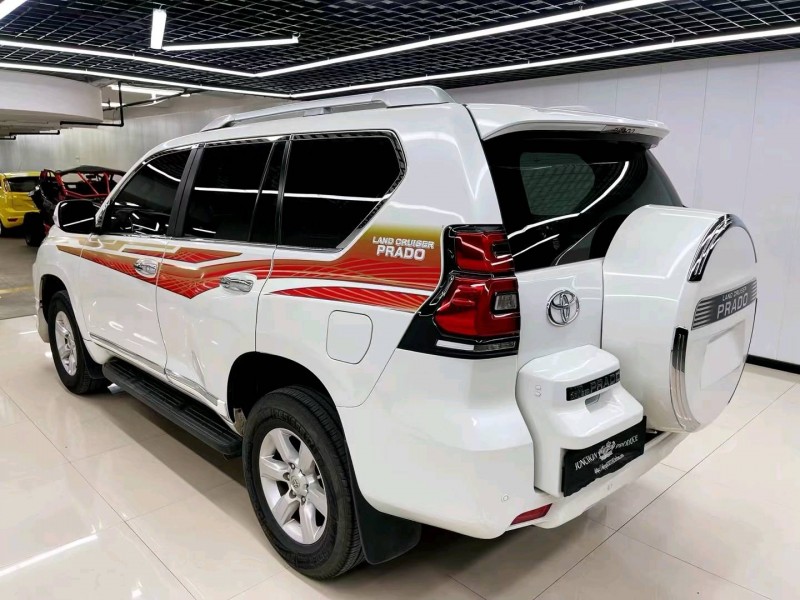 保定17年丰田普拉多8