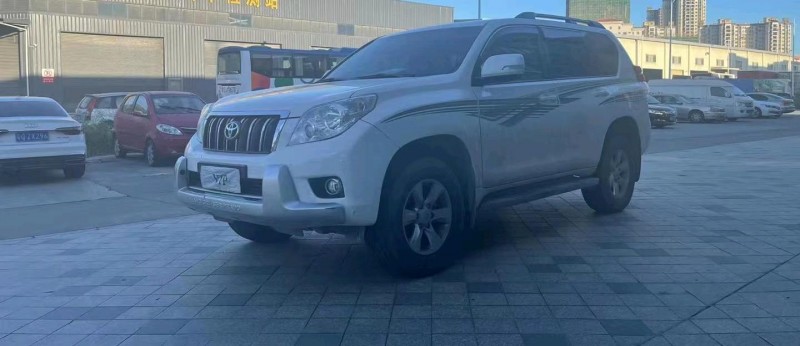 东莞11年丰田普拉多2