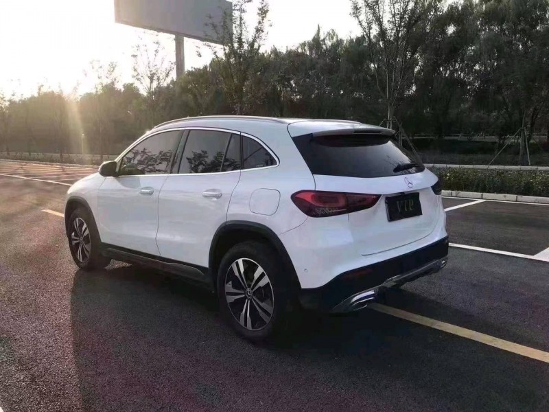 徐州20年奔驰GLA3