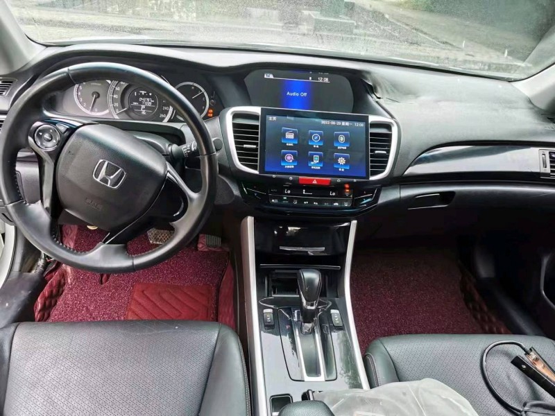 东营16年本田雅阁6