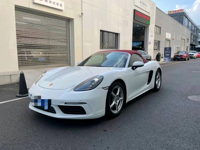 东营16年保时捷7181