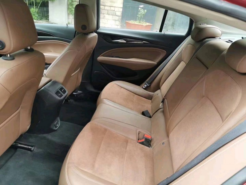 东营19年别克君威7