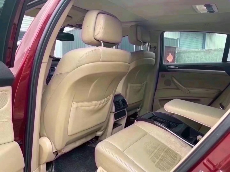 济宁12年宝马X65