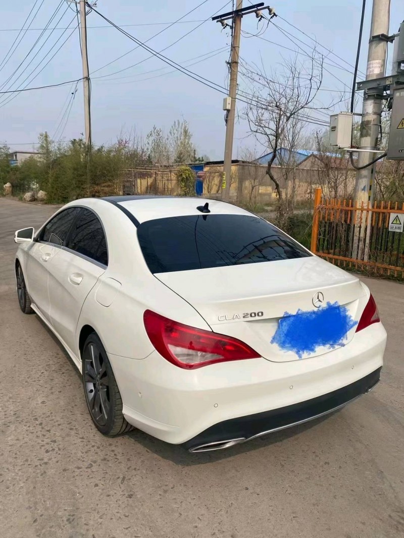 臨沂18年奔馳CLA3