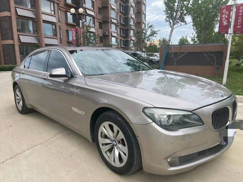 保定12年宝马7系2