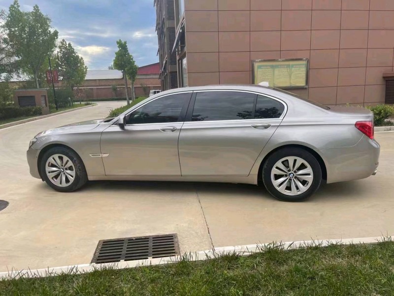 保定12年宝马7系4