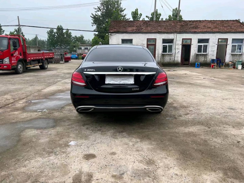 徐州19年奔驰E1