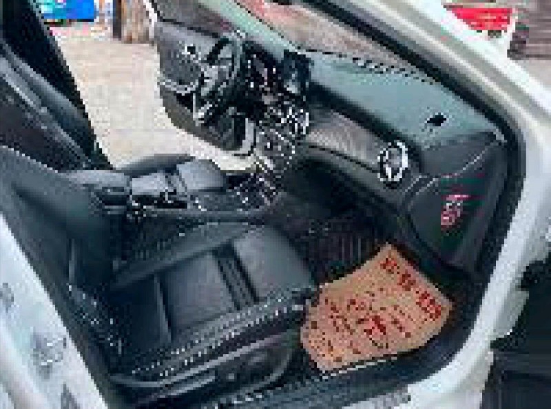 徐州17年奔驰GLA3