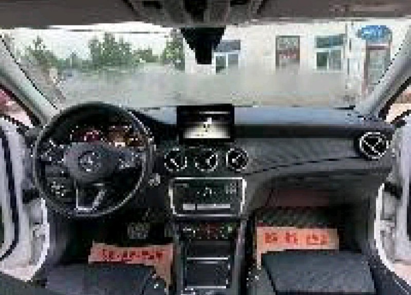 徐州17年奔驰GLA4