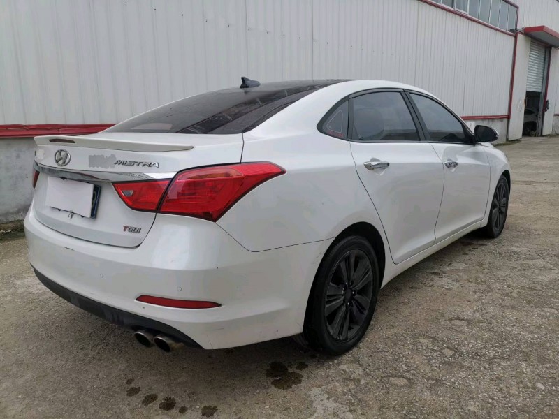 徐州17年现代名图3