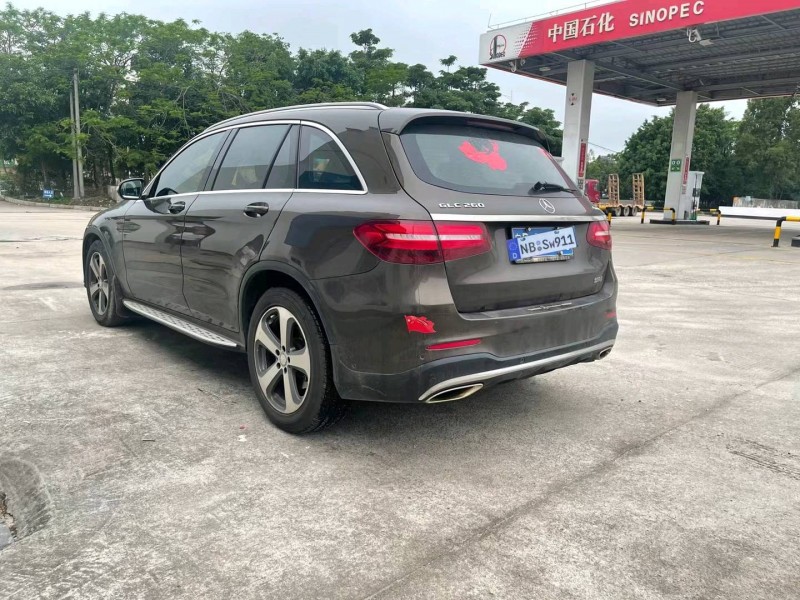 广州17年奔驰GLC7