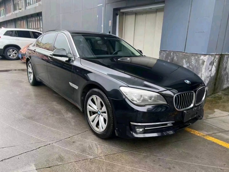 北京13年宝马7系2