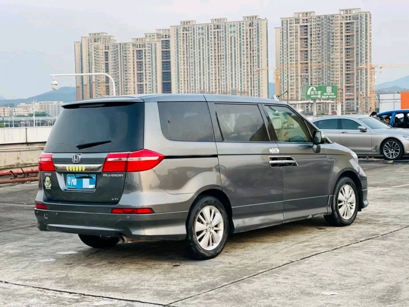 东莞14年本田艾力绅8