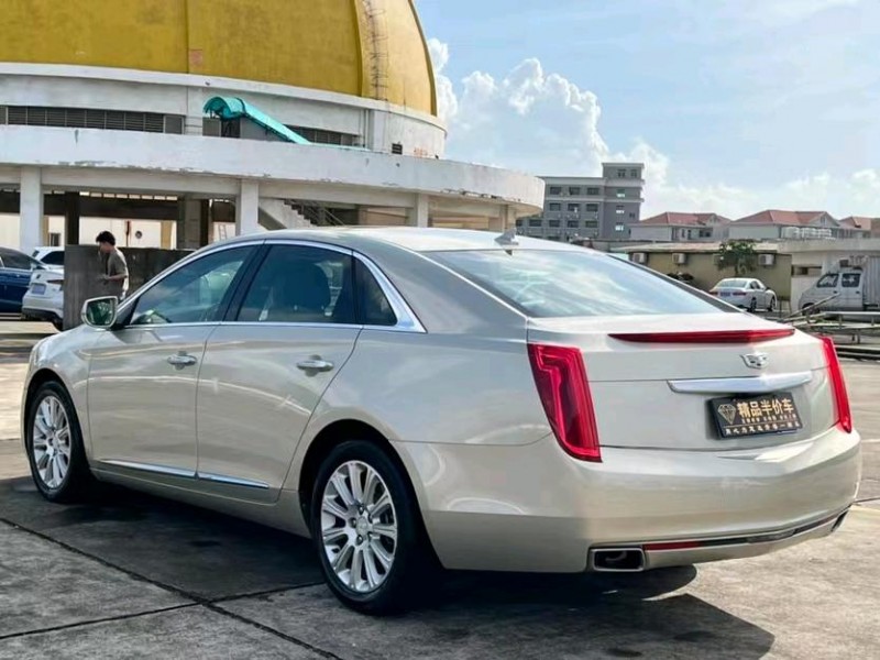 东莞16年凯迪拉克XTS7