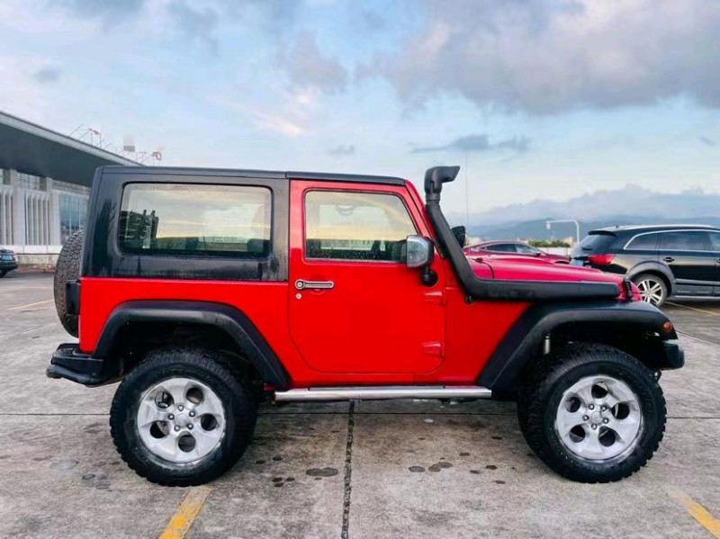 東莞11年Jeep牧馬人4