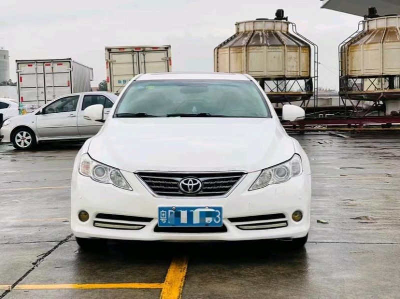 东莞11年丰田锐志2