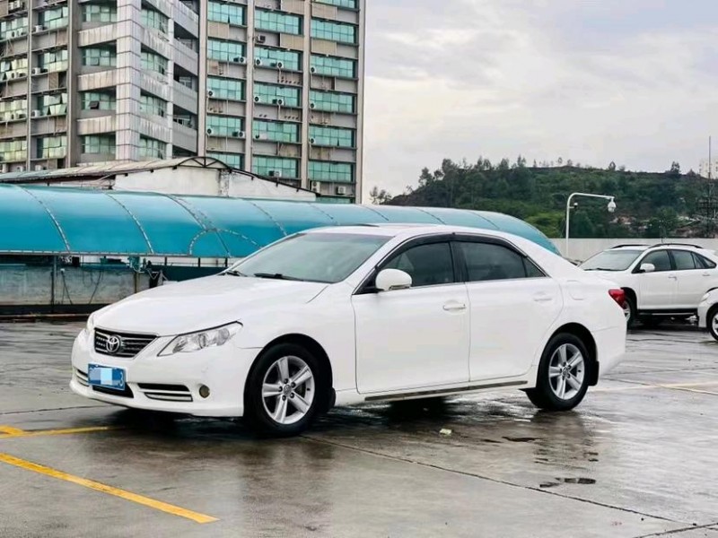 东莞11年丰田锐志1