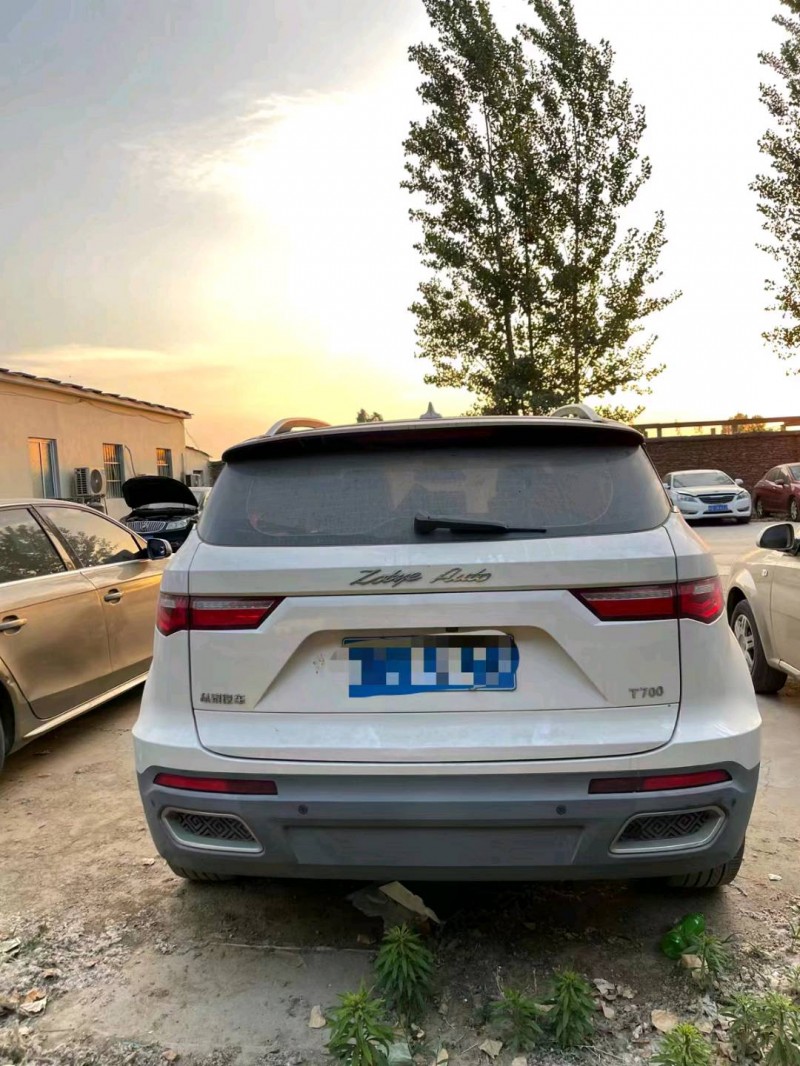 东营17年众泰T7007