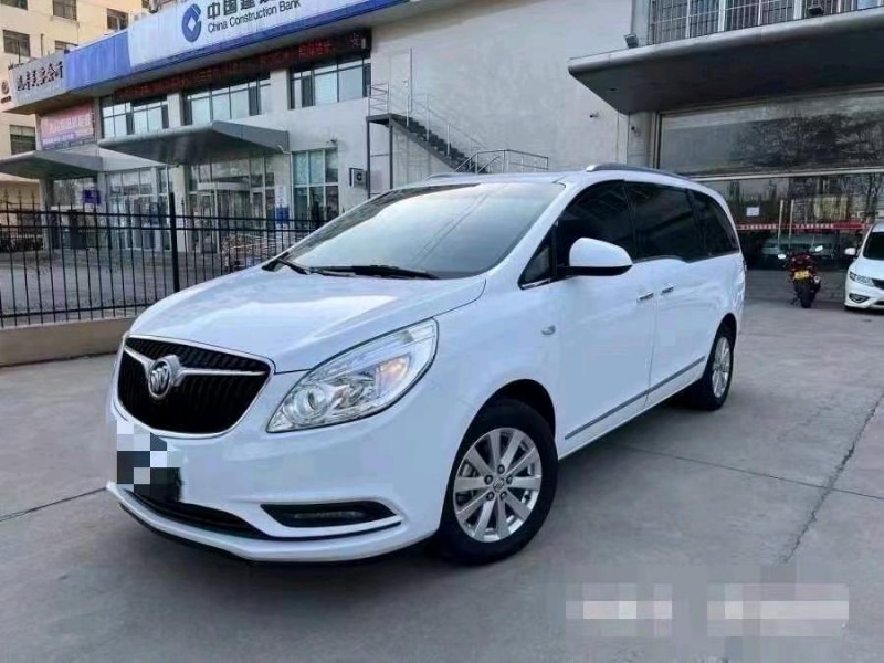 东营17年别克GL82