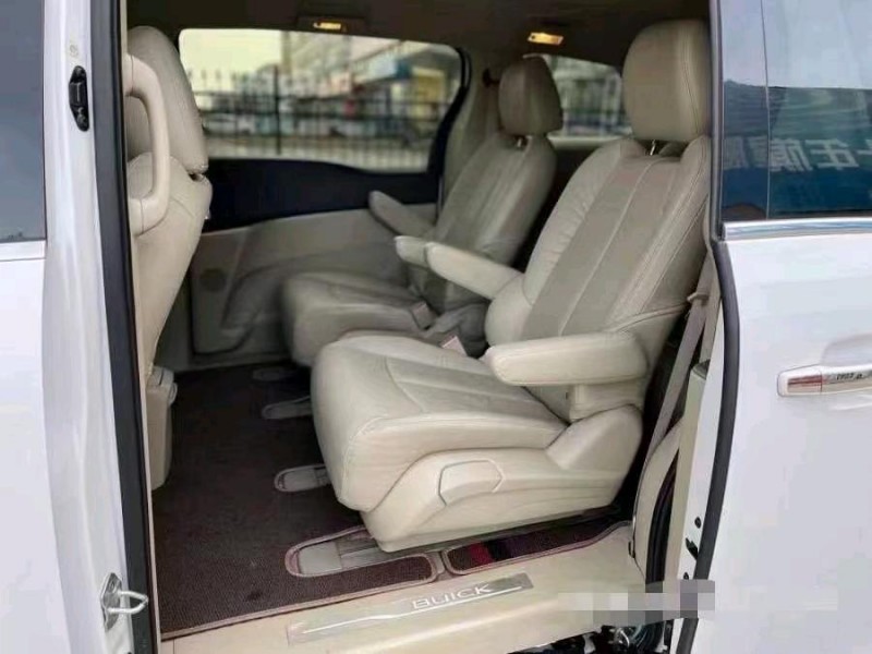 东营17年别克GL85