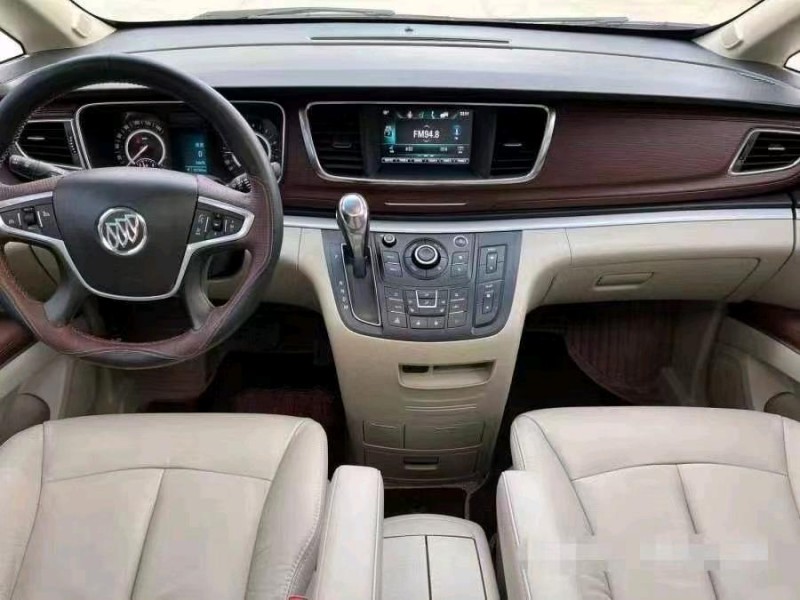 东营17年别克GL88