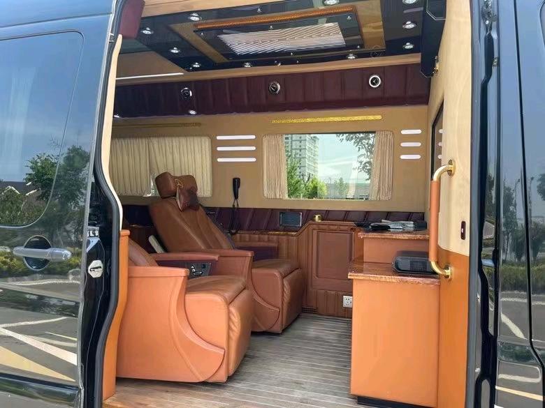 盐城17年奔驰斯宾特4