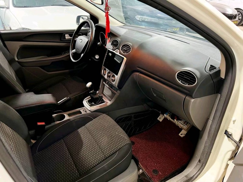 潍坊15年福特福克斯6