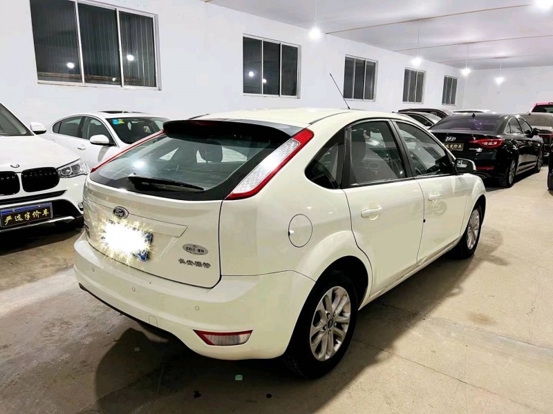 潍坊15年福特福克斯8