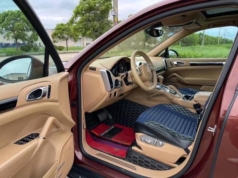 盐城13年保时捷卡宴6