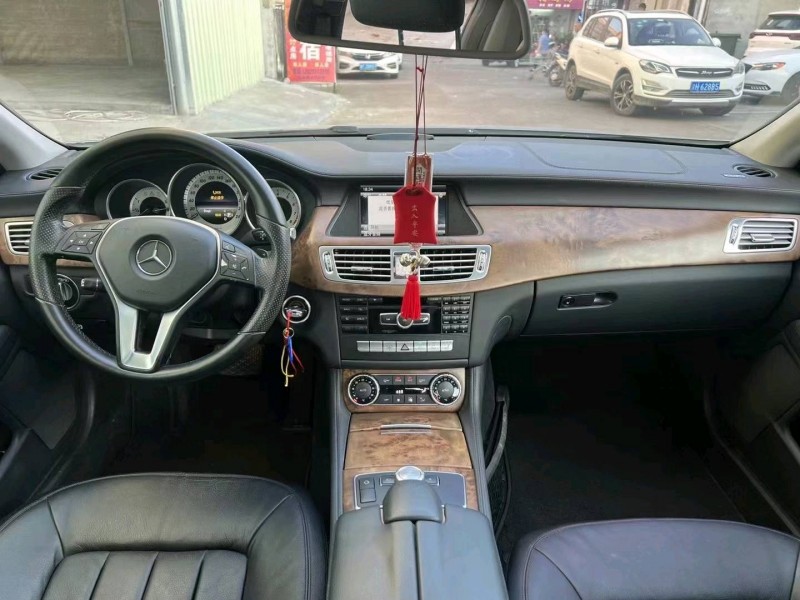 中山15年奔驰CLS7