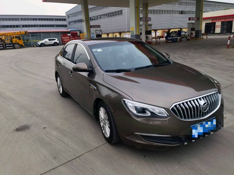 保定15年别克英朗4