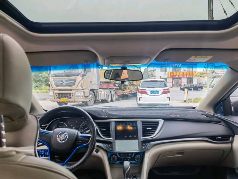 保定15年别克英朗6