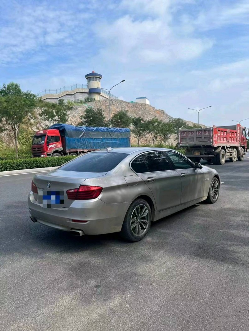东营17年宝马5系9