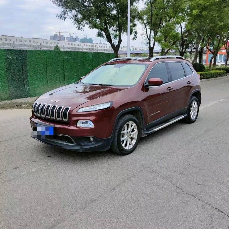 聊城16年Jeep自由光2