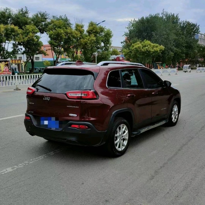 聊城16年Jeep自由光7