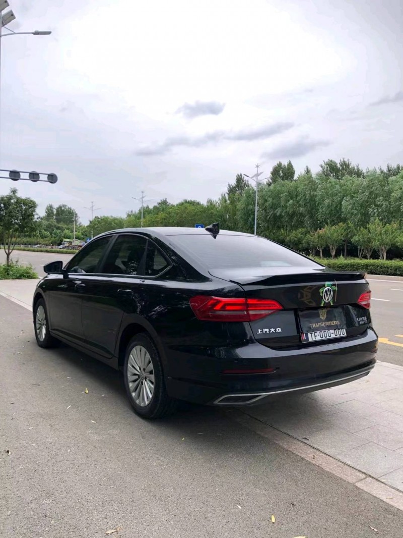 北京20年大众朗逸8