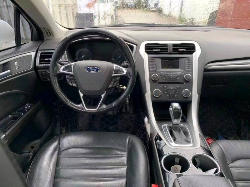 东营13年福特蒙迪欧3