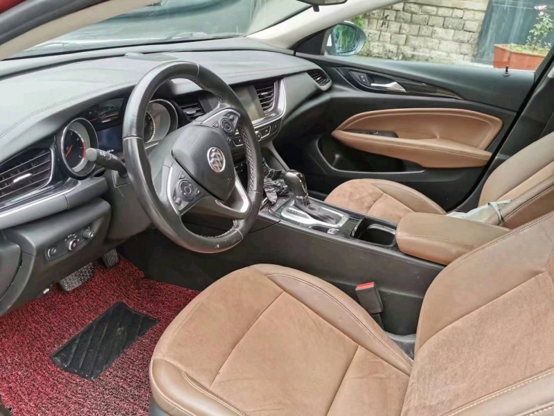 枣庄19年别克君威8