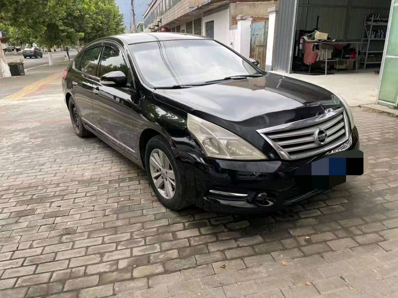 保定11年日产天籁4