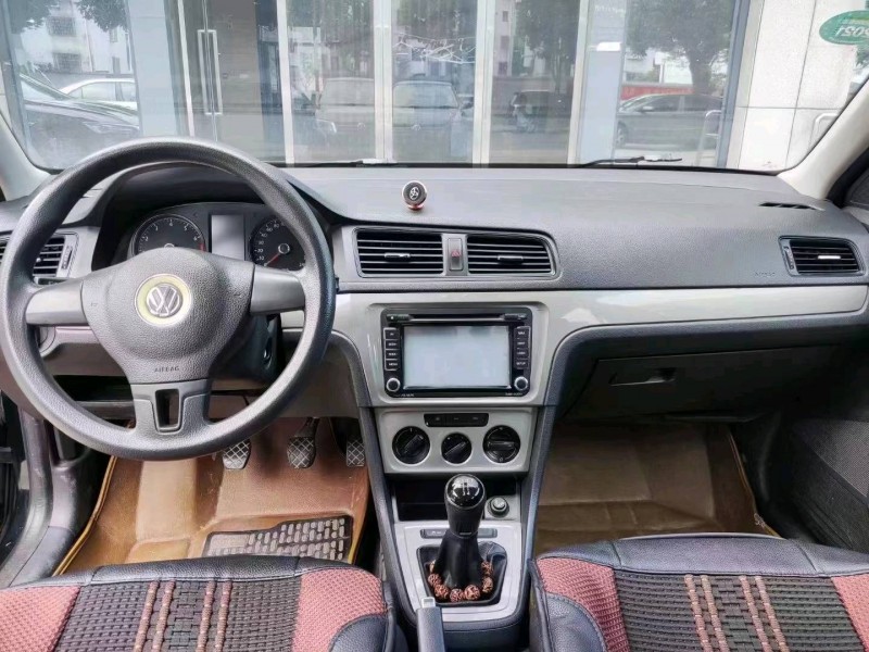 济宁14年大众朗逸6