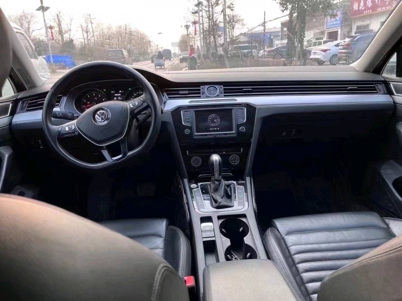 北京17年大众迈腾3