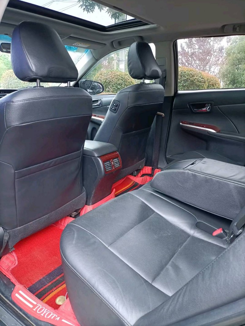 济宁14年丰田凯美瑞6