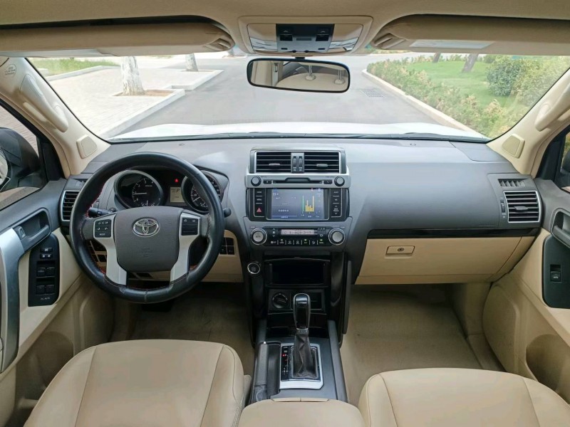 济宁17年丰田普拉多4