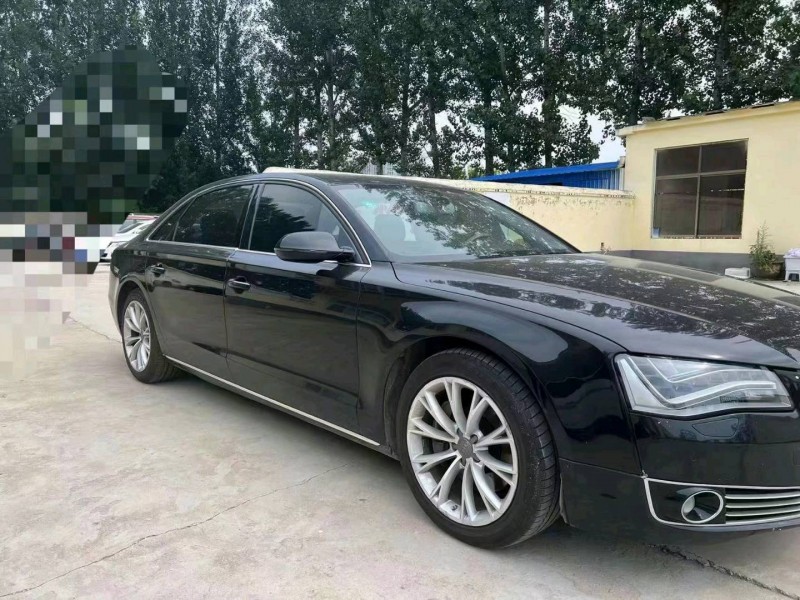 东营12年奥迪A8L3