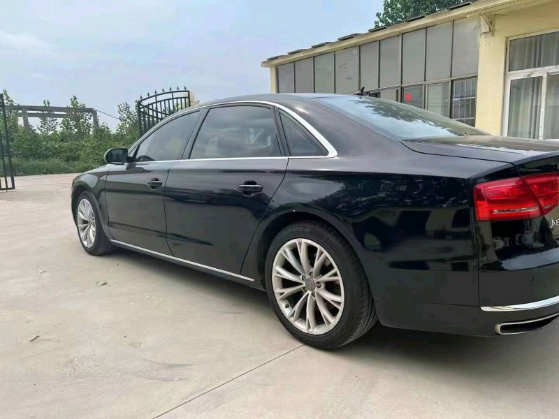 东营12年奥迪A8L7