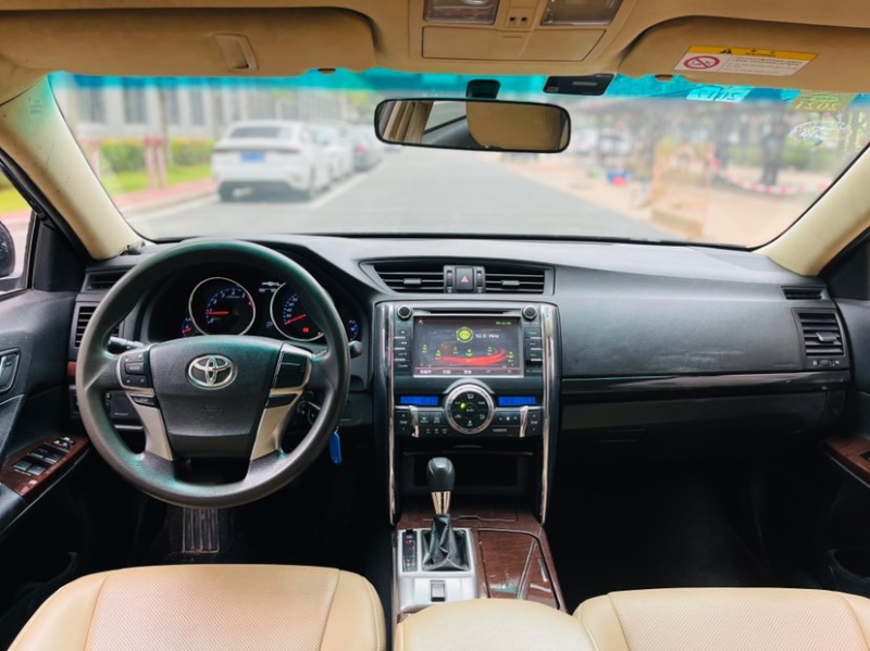 东莞13年丰田锐志5