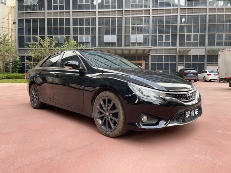 东莞13年丰田锐志4