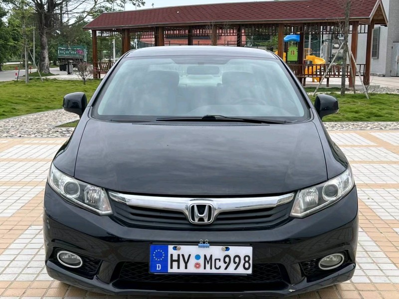 汕头12年本田思域1